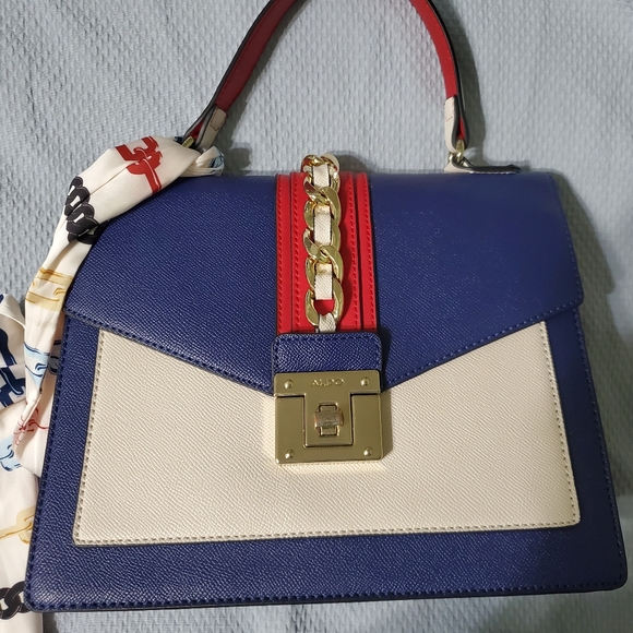 Handbag - Picture 3 of 3